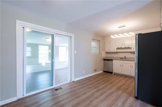 2660 Beacon Drive, Atlanta, GA 30349