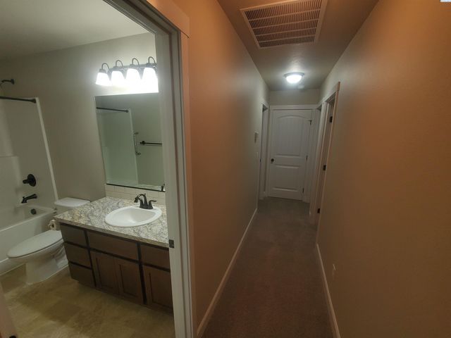 5919 W 41st, Kennewick, WA 99338