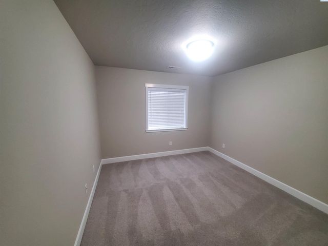 5919 W 41st, Kennewick, WA 99338