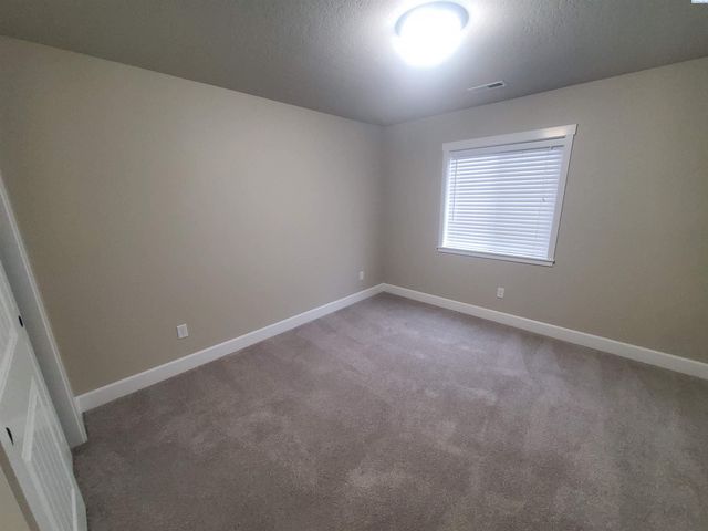 5919 W 41st, Kennewick, WA 99338