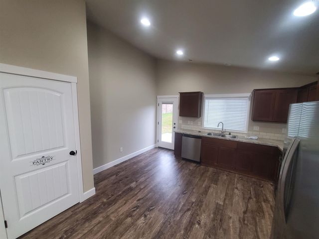 5919 W 41st, Kennewick, WA 99338