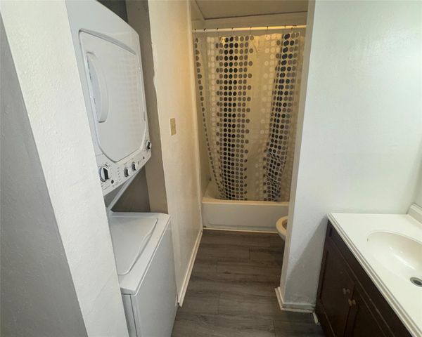 10049 Westpark Drive 189, Houston, TX 77042