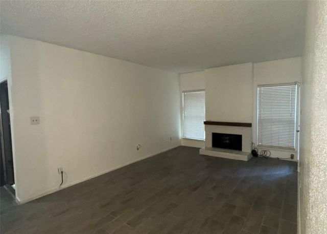 10049 Westpark Drive 189, Houston, TX 77042