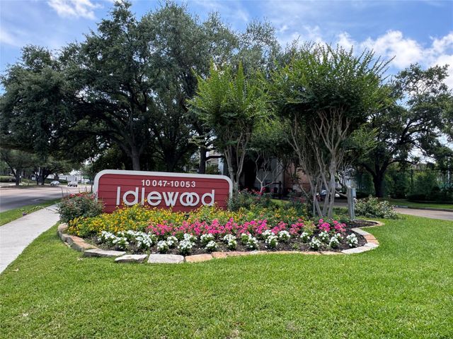 10049 Westpark Drive 189, Houston, TX 77042