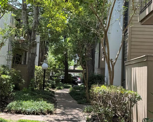 10049 Westpark Drive 189, Houston, TX 77042