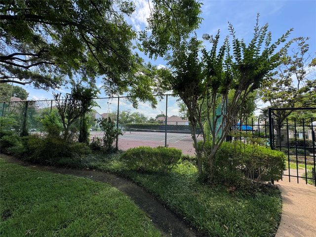 10049 Westpark Drive 189, Houston, TX 77042