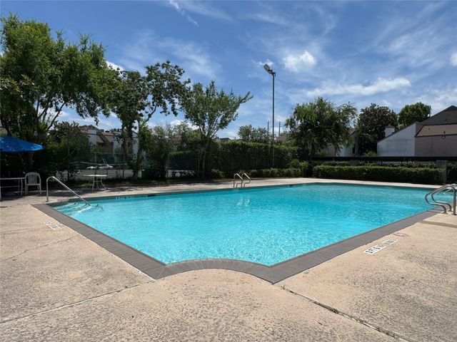 10049 Westpark Drive 189, Houston, TX 77042