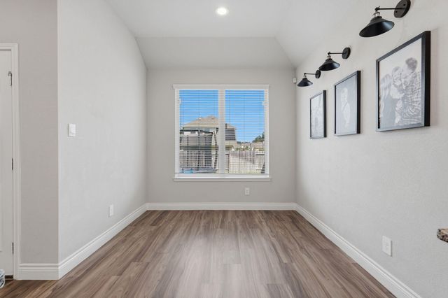 1233 Antelope Passing Drive, Montgomery, TX 77316