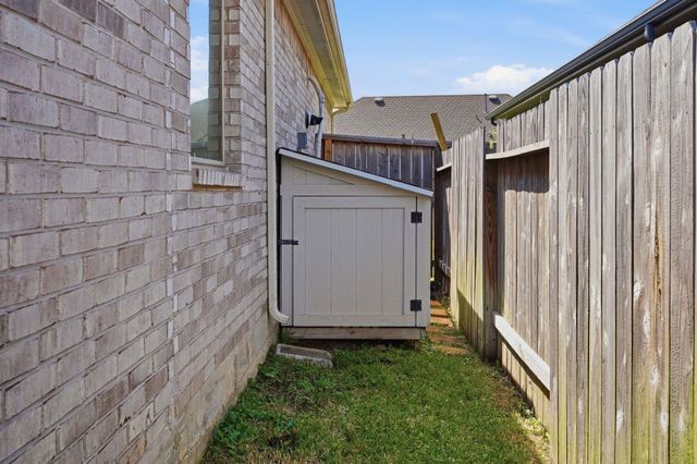 1233 Antelope Passing Drive, Montgomery, TX 77316