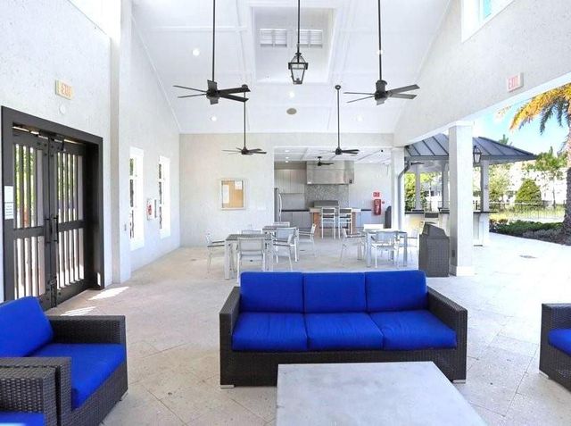 18604 NOBLE CASPIAN DRIVE, Lutz, FL 33558