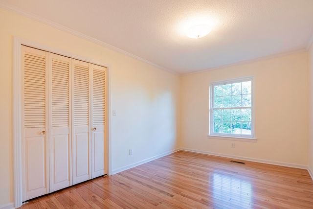 5805 N Park Road, Hixson, TN 37343