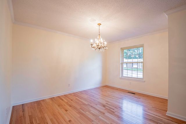 5805 N Park Road, Hixson, TN 37343