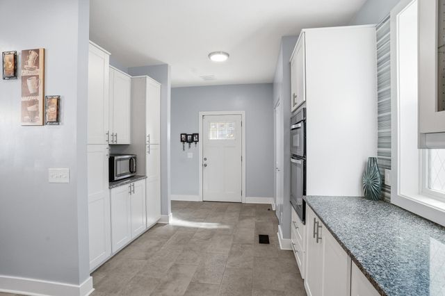 2921 40th Avenue S, Minneapolis, MN 55406