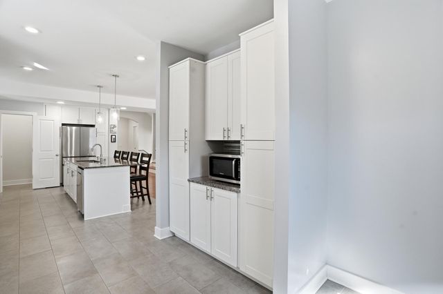 2921 40th Avenue S, Minneapolis, MN 55406