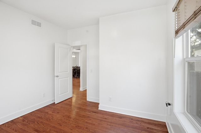 2921 40th Avenue S, Minneapolis, MN 55406