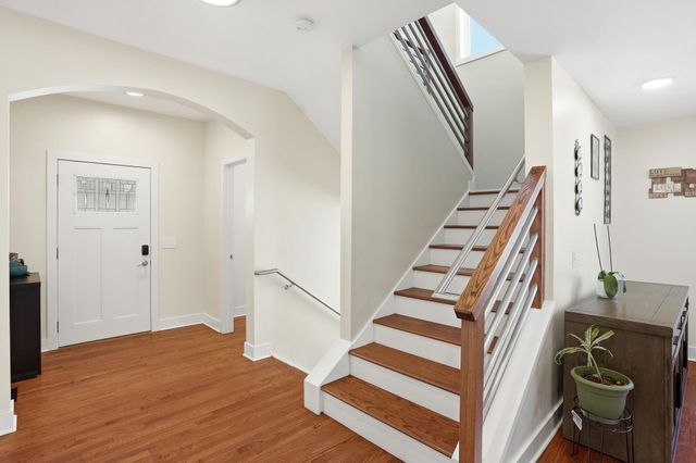 2921 40th Avenue S, Minneapolis, MN 55406