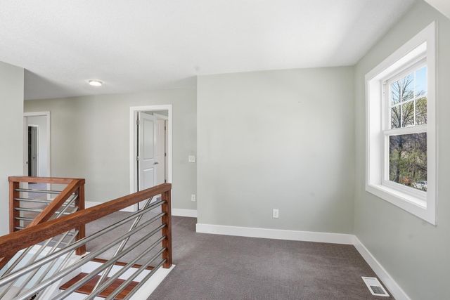 2921 40th Avenue S, Minneapolis, MN 55406