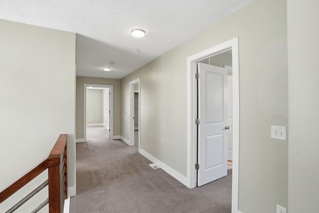 2921 40th Avenue S, Minneapolis, MN 55406