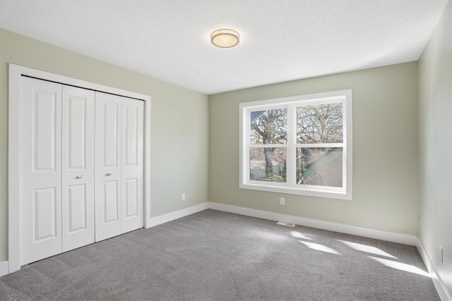 2921 40th Avenue S, Minneapolis, MN 55406