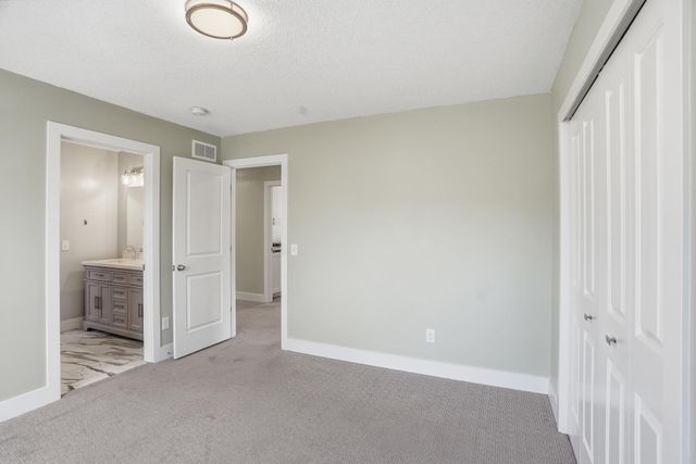 2921 40th Avenue S, Minneapolis, MN 55406