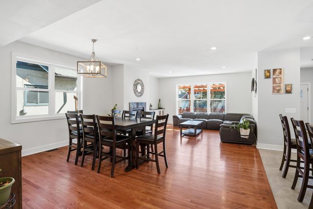 2921 40th Avenue S, Minneapolis, MN 55406