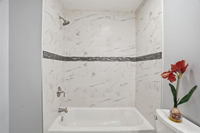 2921 40th Avenue S, Minneapolis, MN 55406