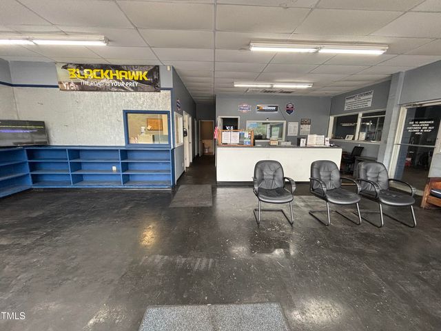 523 W Andrews Avenue, Henderson, NC 27536