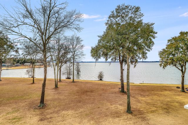 1198 Bridgeview Lane E303, Summerton, SC 29148