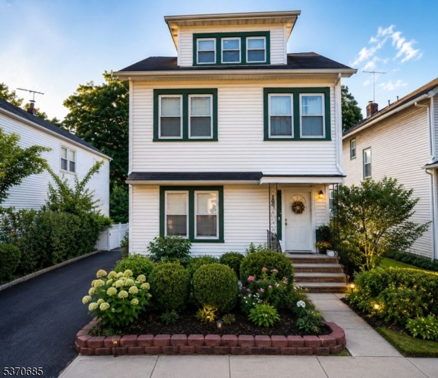 16 Rosedale Ave 2, Montclair Twp., NJ 07042