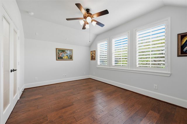 7 Sleeping Colt Place, Spring, TX 77389