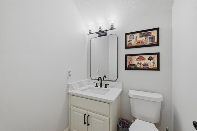 7 Sleeping Colt Place, Spring, TX 77389