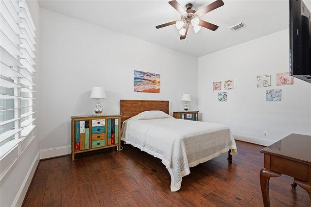 7 Sleeping Colt Place, Spring, TX 77389
