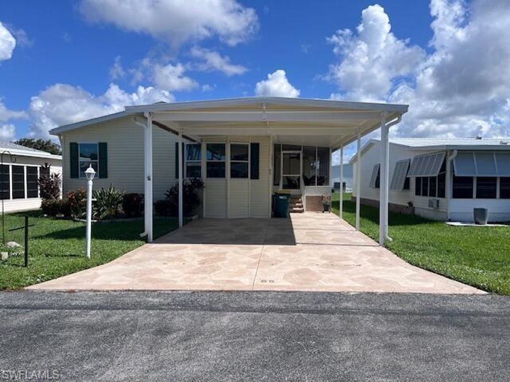 65 Turquoise AVE 65T, NAPLES, FL 34114 — exterior