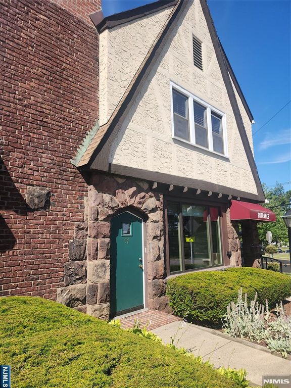 57 Cedar Lane 2, Teaneck, NJ 07666