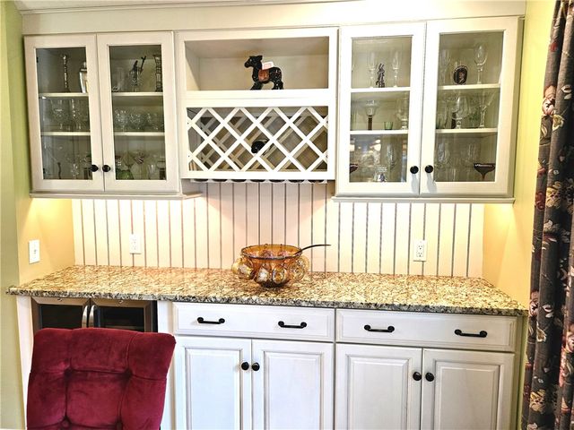 1892 Old Louisquisset Pike, Lincoln, RI 02865