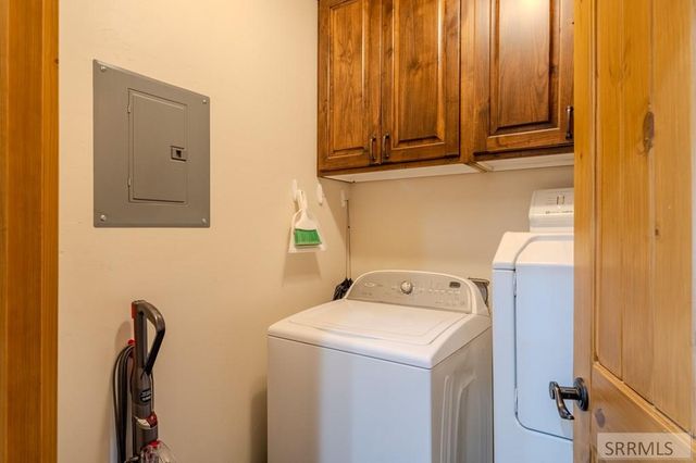 3745 Fisher Pointe Drive, Island Park, ID 83429