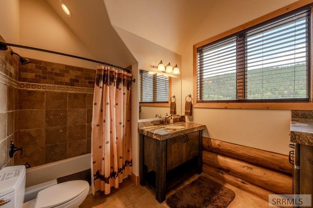 3745 Fisher Pointe Drive, Island Park, ID 83429