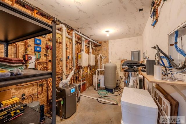 3745 Fisher Pointe Drive, Island Park, ID 83429