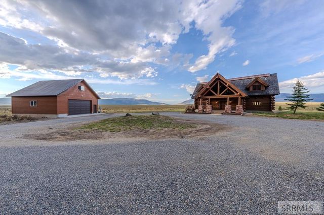 3745 Fisher Pointe Drive, Island Park, ID 83429