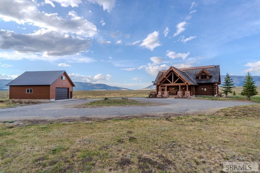 3745 Fisher Pointe Drive, Island Park, ID 83429