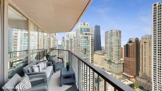 10 E Ontario Street 4301, Chicago, IL 60611