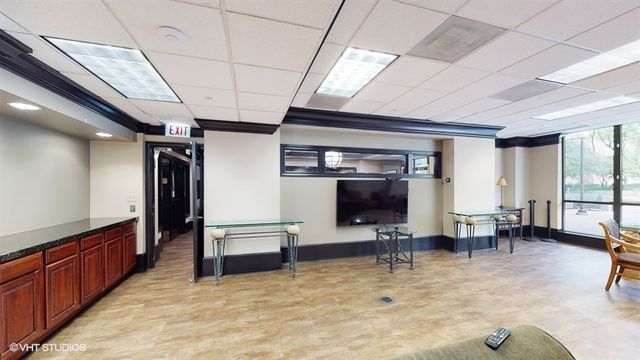 10 E Ontario Street 4301, Chicago, IL 60611