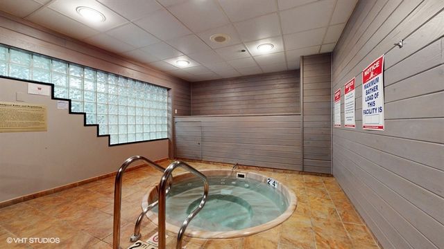 10 E Ontario Street 4301, Chicago, IL 60611