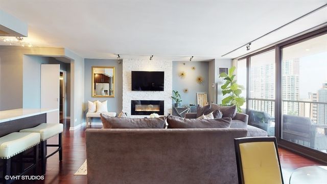 10 E Ontario Street 4301, Chicago, IL 60611