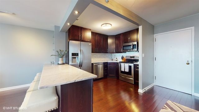 10 E Ontario Street 4301, Chicago, IL 60611