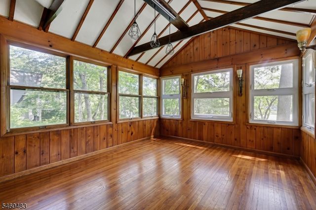 49 Lake Shore Rd, Hardyston Twp., NJ 07460