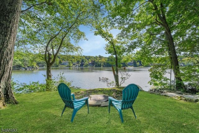 49 Lake Shore Rd, Hardyston Twp., NJ 07460