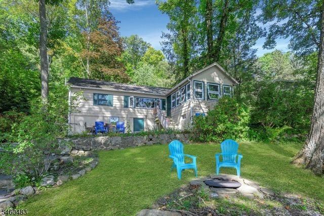49 Lake Shore Rd, Hardyston Twp., NJ 07460