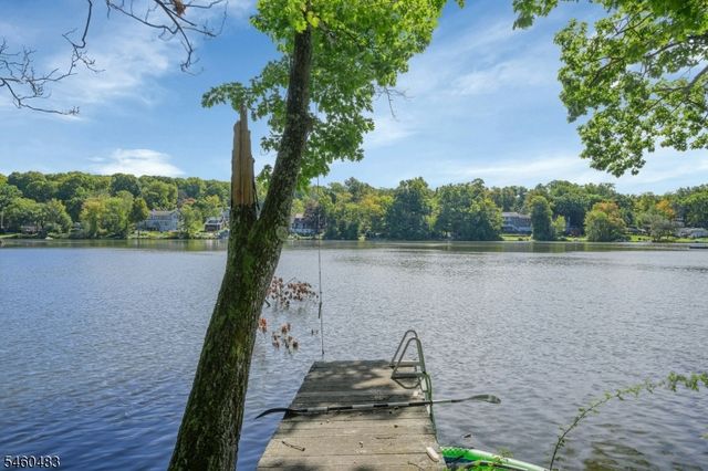 49 Lake Shore Rd, Hardyston Twp., NJ 07460
