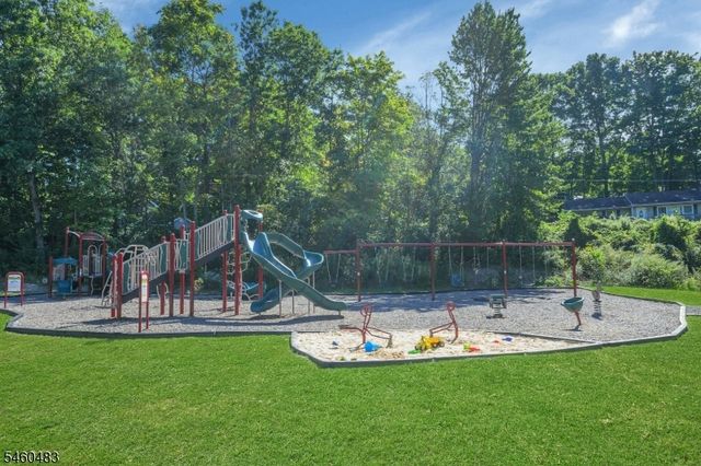 49 Lake Shore Rd, Hardyston Twp., NJ 07460